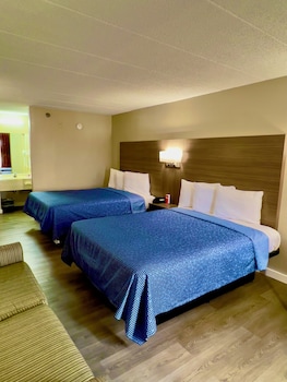 Standard Room, 2 Queen Beds, Non Smoking