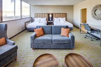 Room, 2 Queen Beds, River View (Governors)