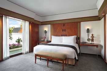 Executive Suite with Club benefit