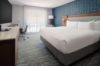 Standard Room, 1 King Bed