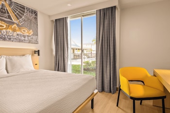 Two Queen Beds, Pool Access, Non Smoking