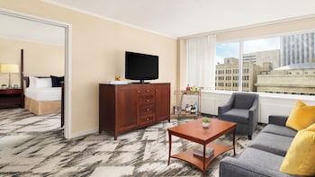 Fairmont, Two Bedroom Suite, 1 King Bed and 2 Double Beds