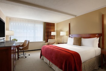 Fairmont, Room, 1 King Bed, City View, Corner