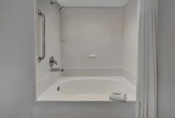 Suite, 1 King Bed (Two Room Suite)