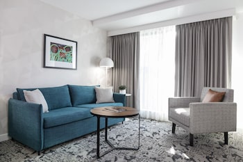 Deluxe Studio, 1 King Bed with Sofa bed