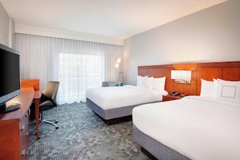 Room, 2 Double Beds (Mobility/Hearing Accessible, Tub)