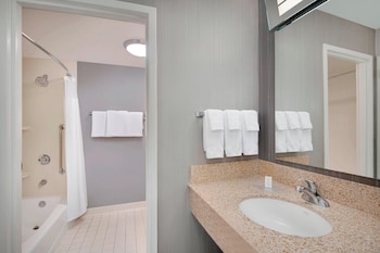 Suite, 1 King Bed