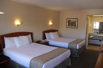 Standard Room, 2 Queen Beds