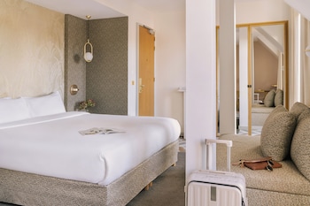 The Iconic Suite - Eiffel Tower View