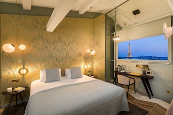 The Couture Suite - Eiffel Tower and Montmartre View
