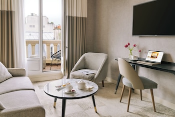 The Timeless Suite - Eiffel Tower View