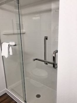 Suite, 1 King Bed, Non Smoking (Mini)