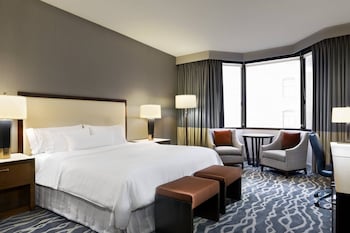 Grand Room, 1 King Bed, City View