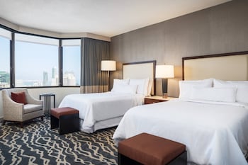 Grand Room, 2 Double Beds, City View