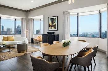 Luxury Suite, 1 Bedroom (View)