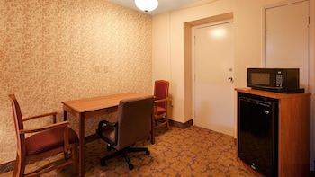 Suite, 1 King Bed, Non Smoking, Jetted Tub
