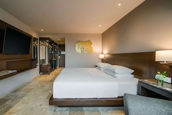 Club Room, 1 King Bed