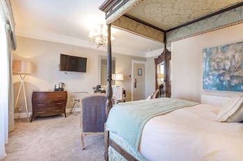 Deluxe Four Poster Double