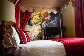 Superior Four Poster Double Room