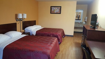 Standard Room, 2 Double Beds, Non Smoking, Ground Floor