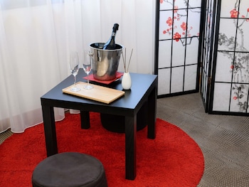 MyRoom: Your own Minka house with 1 Queen-Size Bed
