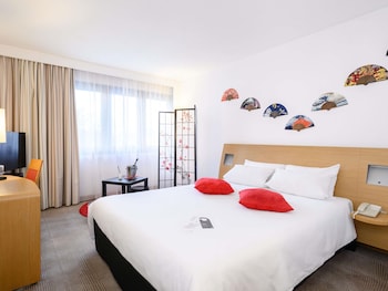 MyRoom: Your own Minka house with 1 Queen-Size Bed