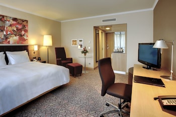 Queen Guest Room City Wing