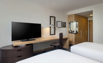 Twin Deluxe Room Rhine Wing City View