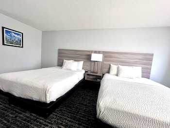 Room, 2 Queen Beds, Non Smoking