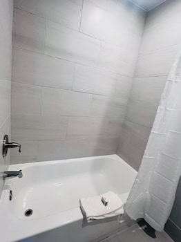 Suite, 2 Queen Beds, Non Smoking, Kitchenette