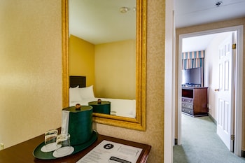Junior Suite, 2 Queen Beds