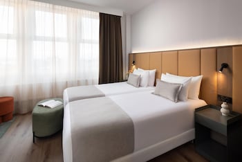Standard Room, Canal View