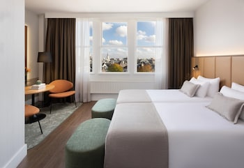 Superior Room (Extra Bed 2 adults + 1 child)