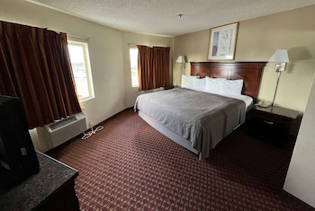 Suite, 1 King Bed, Non Smoking