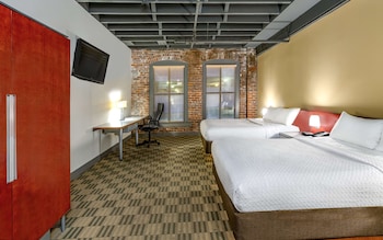 Superior Room, 2 Queen Beds (Preferred Loft Two Queens)