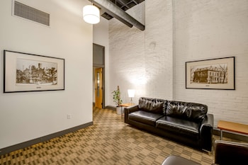 Suite, 1 King Bed (One Bedroom Loft Suite King)
