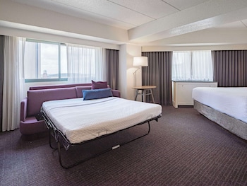 Superior Room, 1 King Bed (Preferred Corner King with Sofabed)