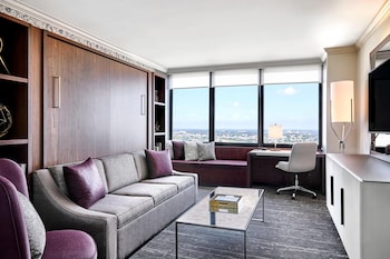 Suite, 1 Bedroom, City View