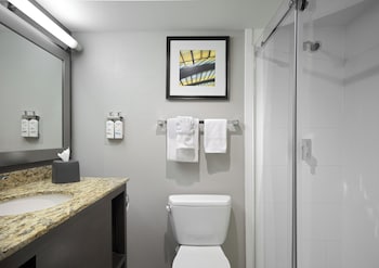 Premium Room, 2 Queen Beds, Accessible Bathtub (Mobility)