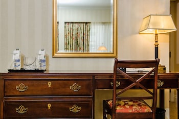 Deluxe Room, 2 Queen Beds