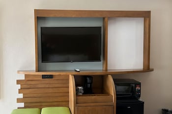 Studio, 2 Double Beds
