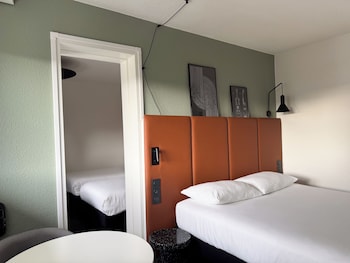 Standard Room, Multiple Beds