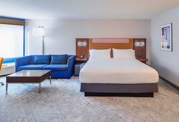 Suite, Multiple Beds, Kitchenette