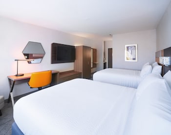 Standard Room, 2 Queen Beds, Accessible (Communications)