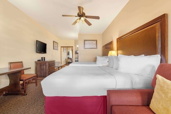 Standard Room, 2 Queen Beds, Non Smoking, Refrigerator & Microwave (Larger Room)