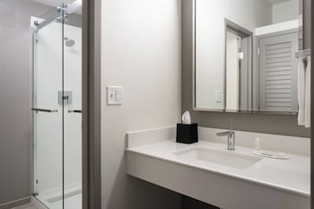 Room, 2 Queen Beds (Hearing Accessible)