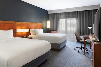 Room, 2 Queen Beds (Hearing Accessible)