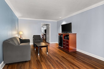 Suite, 2 Double Beds, Non Smoking, Balcony