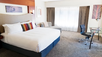 Premium Room, 1 King Bed, Club Lounge Access (High Floor)