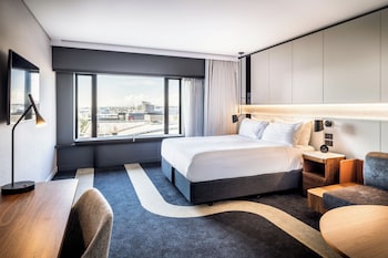 Premium Room, 1 King Bed